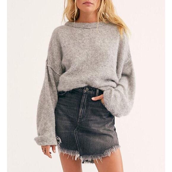 Free People Bailey Maverick Mini Skirt Women's Size 24 Frayed Raw Hem Denim NEW - Picture 12 of 12